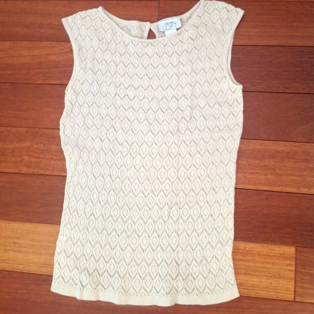 LOFT knitted sleeveless shirt